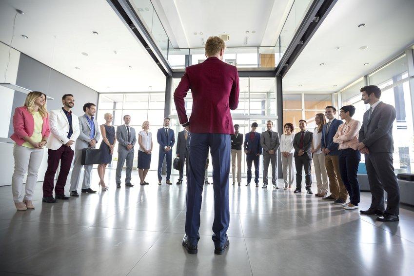 Gruppe von Menschen bei einem Meeting